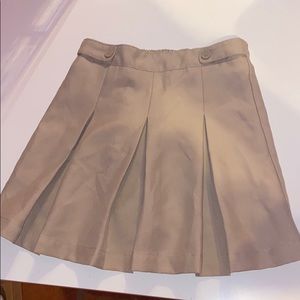 Tan Khaki Pleated skirt!! Never worn!!